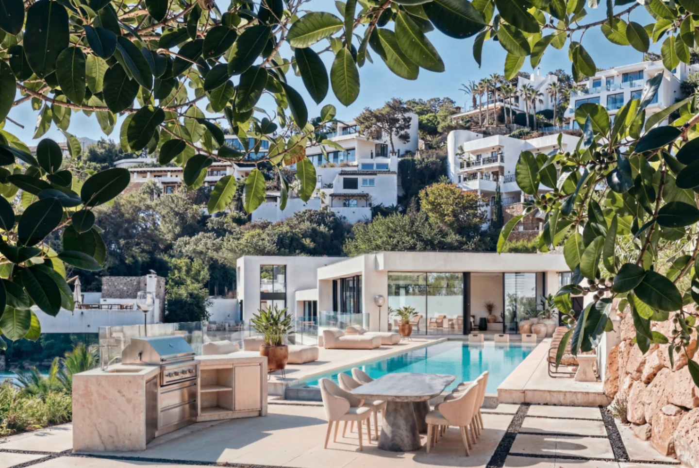 Pool dining